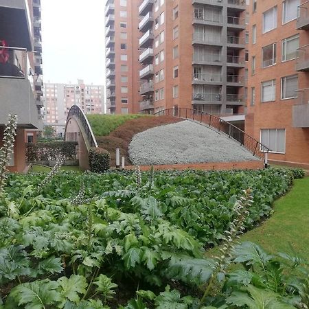 Ferienwohnung Hermosa Habitacion Privada En Conjunto Residencial Cerca Al Aeropuerto Y Terminal De Bogota, Zonas Comunes Se Comparten Con 1 Persona Exterior foto